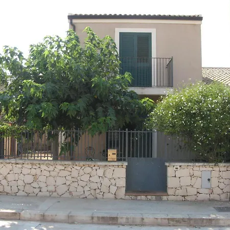 Marina Apartment *